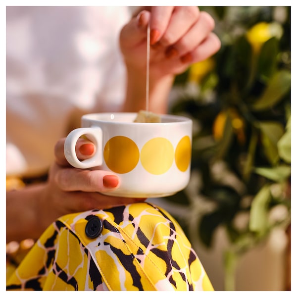 IKEA BRÖGGAN mug, dot pattern white/yellow, 9 oz , IKEA Sale | 26840RYBK